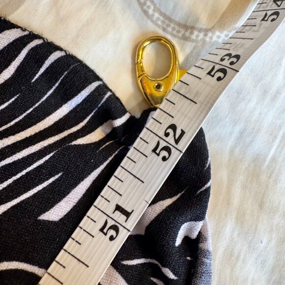 Black and White Zebra Palm Print Swim Cover Up Sarong w Gold Clasp - Picture 10 of 10